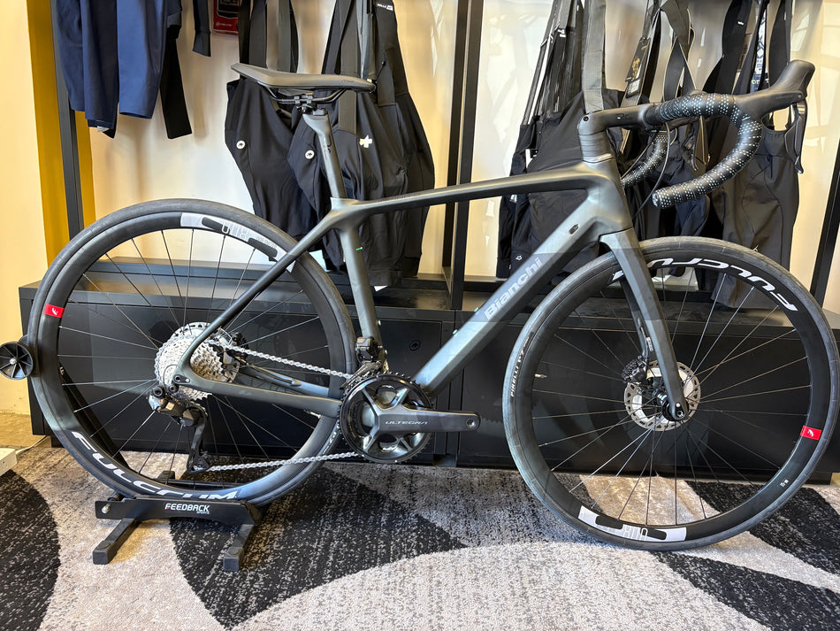 Bianchi Infinito ICR Black with Ultegra Di-2 - Size 50